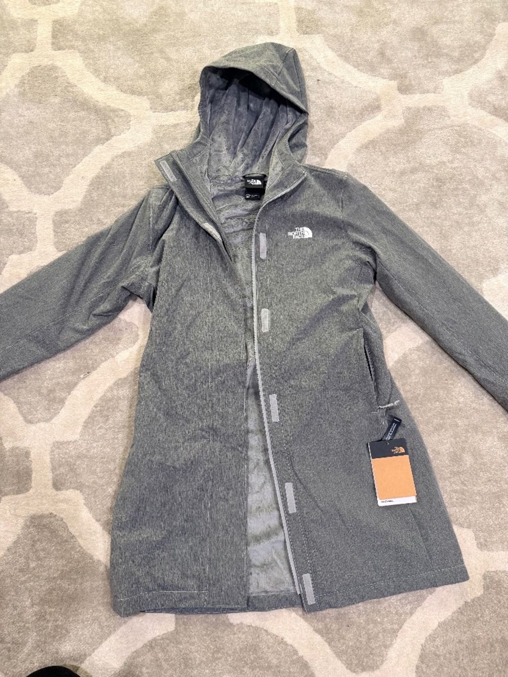 NWT TNEW- North Face Women’s Shelbe Raschel Parka Gray Size Small